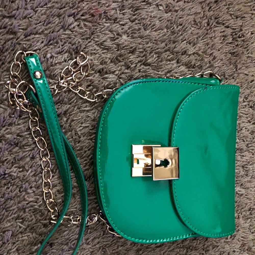 Green purse